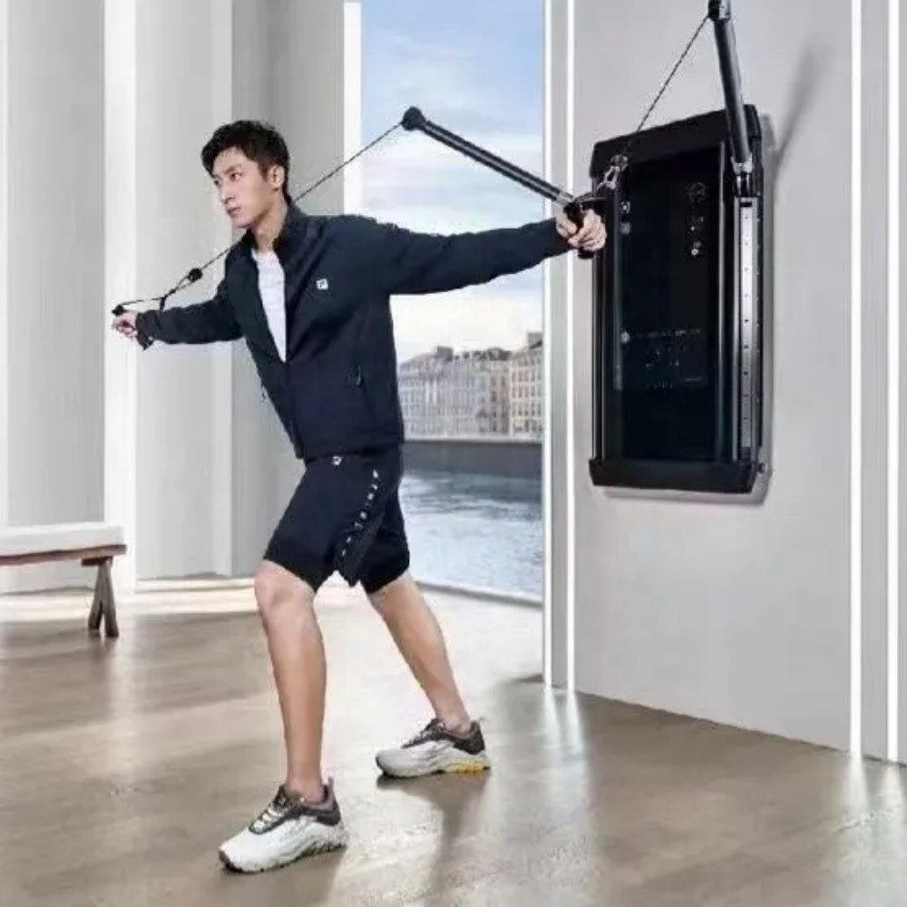 مرآة اللياقة البدنية الذكية ال - مراجعة Smart Home Gym Mirror وسعره